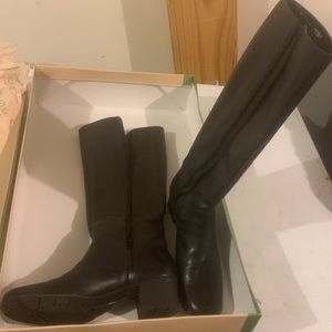 Size 7 1/2 elites by walking cradles women’s riding boot